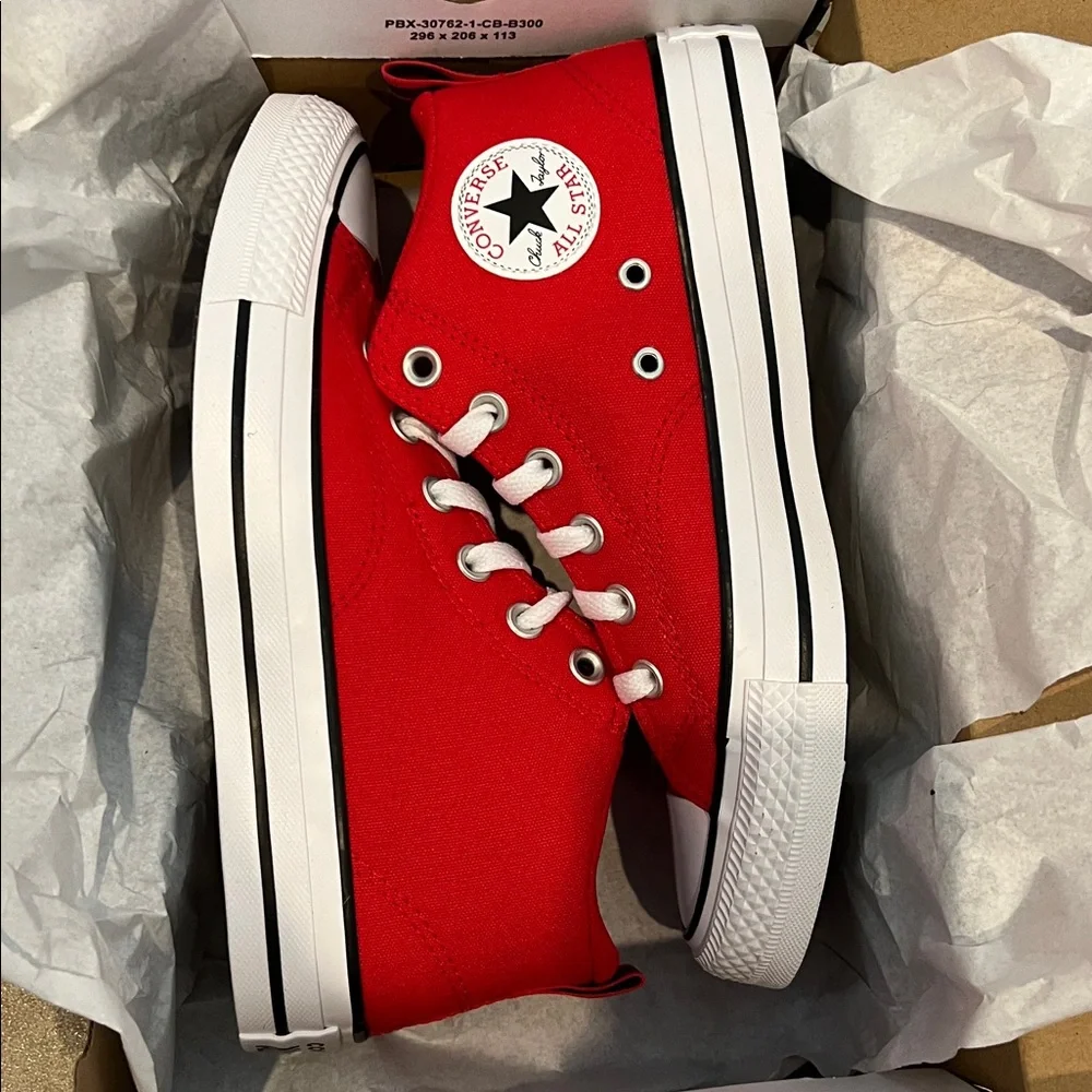 Converse CTAS sneakers Malden st mid youth 6 women’s 8